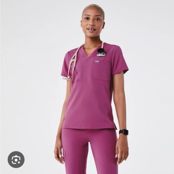 Figs Set Bright Fuchsia  Catarina One-Pocket Top, Yola High Waisted Skinny XXSP - Picture 4 of 4